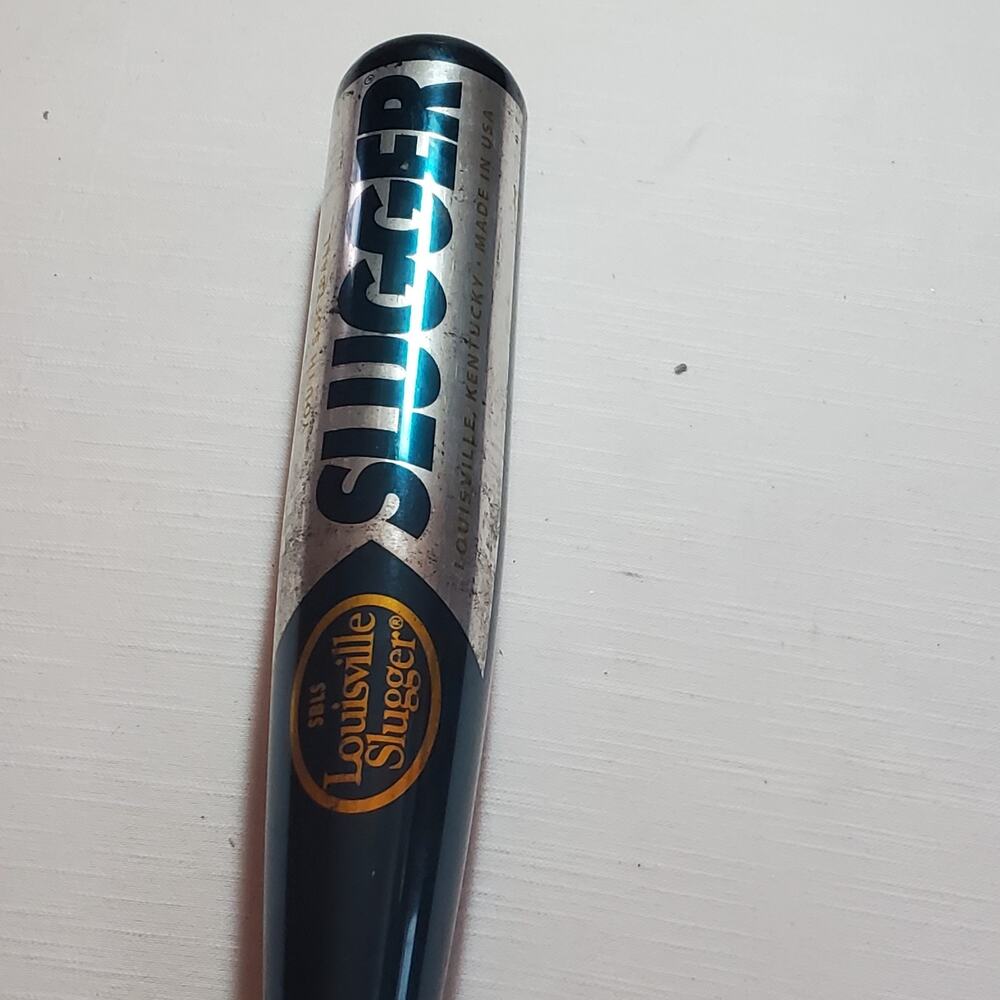 Louisville Slugger Softball Bat 27 Inch 18 Oz Drop 9 | Model SBLS